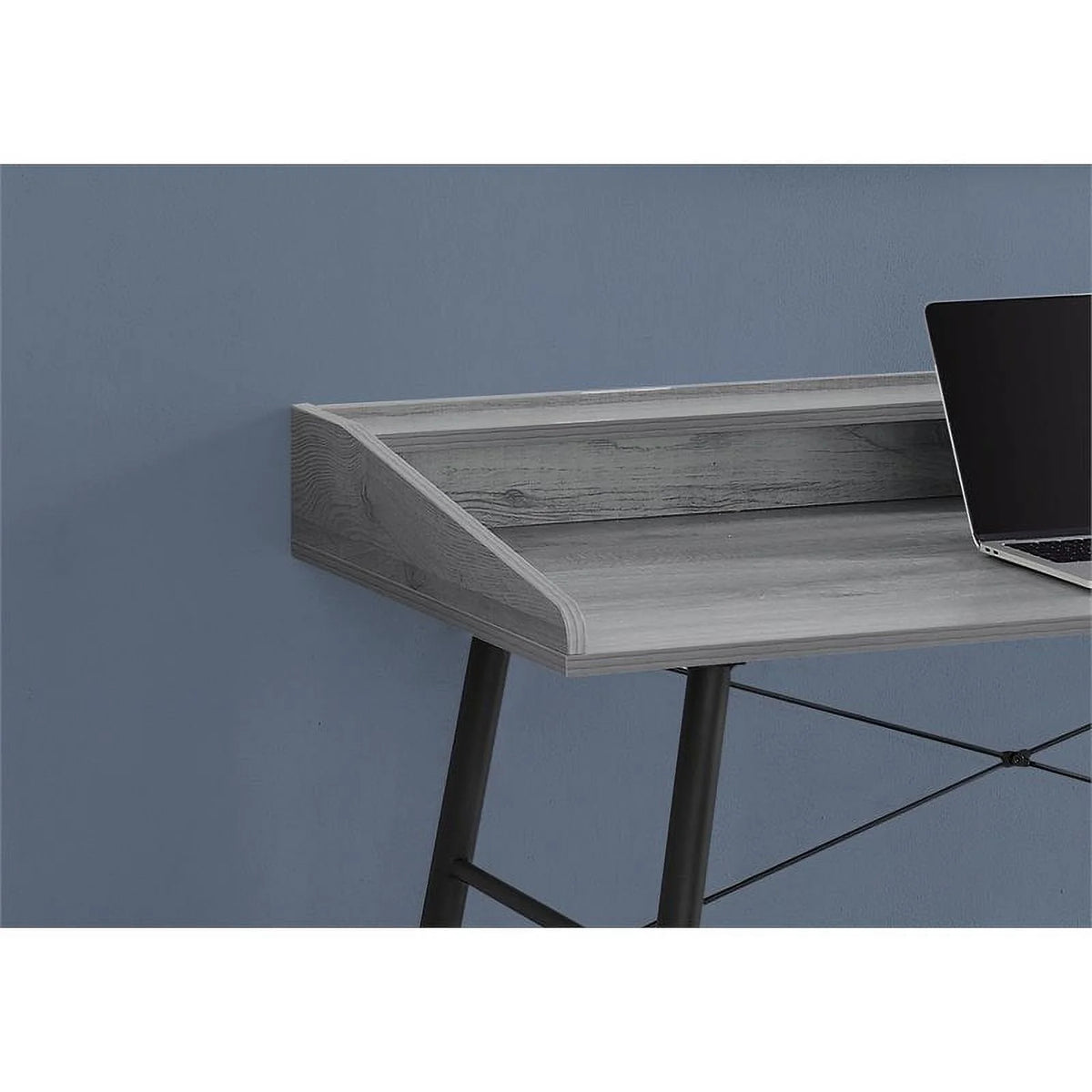 47.25" Contemporary Wood Computer Desk with Hutch D5306