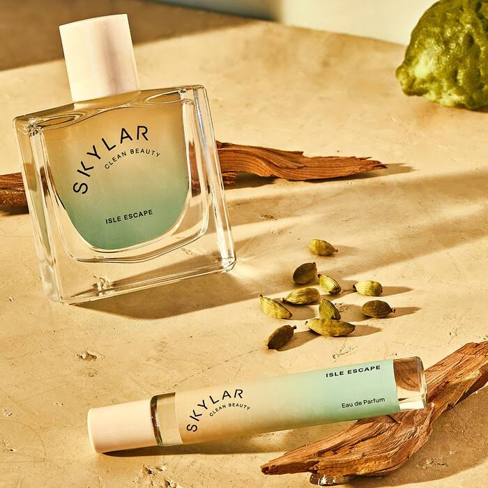 Eau De Parfum 1.7 oz/ 50 ml Spray Y148