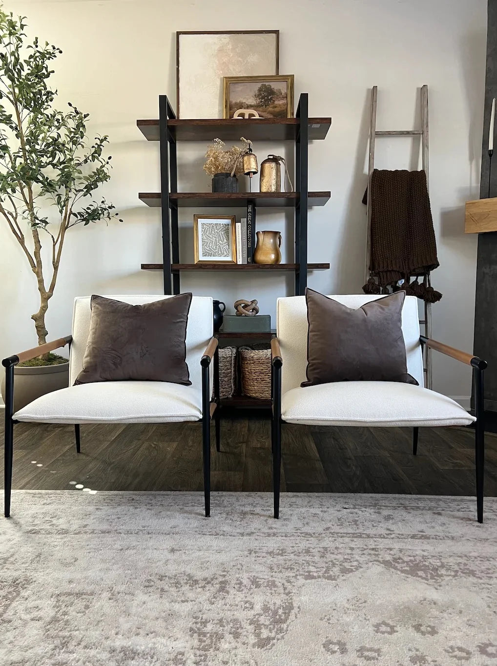 Boucle Accent Chair with Metal Frame S92130