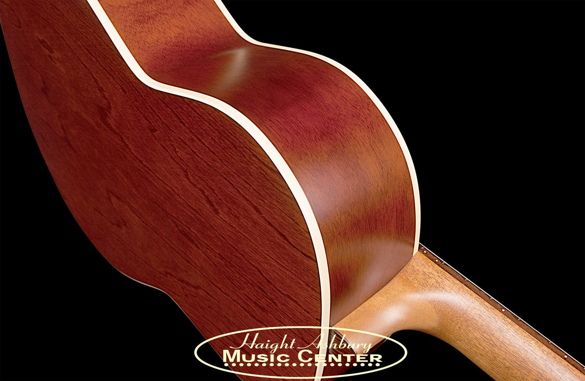 Classical Acoustic Guitar Natural C753305