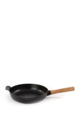 Black Cast Iron Fry Pan 2.6 qt A701