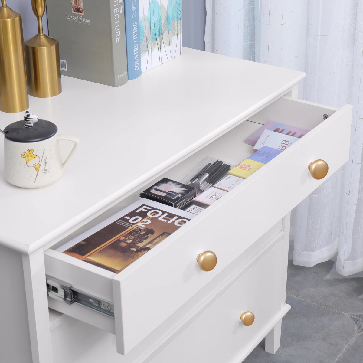 White 3 Drawer Wood Dresser B207