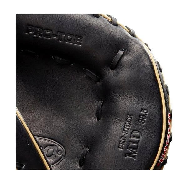 33.5x22 Baseball Mitt M197114