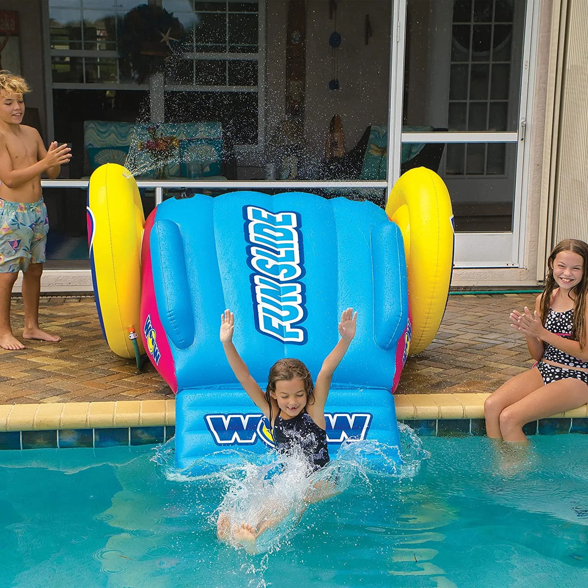 Inflatable Water Slide with Sprinklers T14782