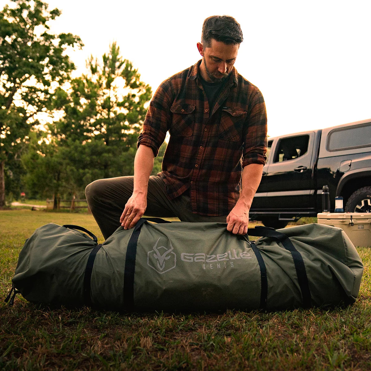Portable Hub Tent, 3-6 Person, Alpine Green E60654